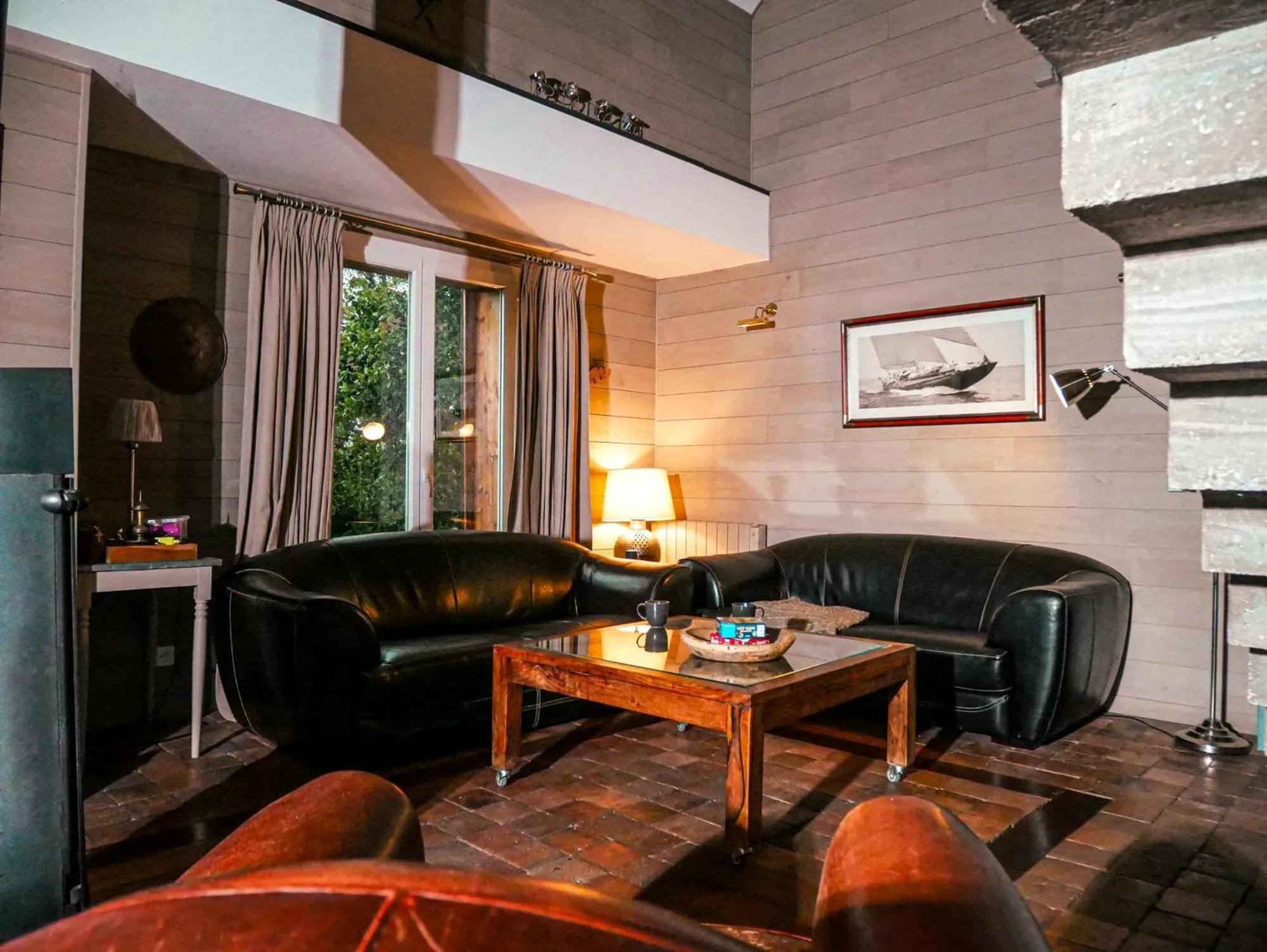 Chalet Chaleureux A Marigny-L'Eglise Avec Vue Sur Lac Et Montagne Ngoại thất bức ảnh